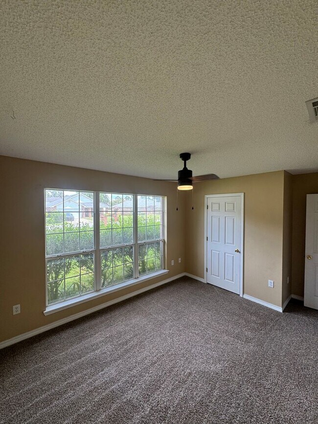 Building Photo - 3129 Border Creek Dr