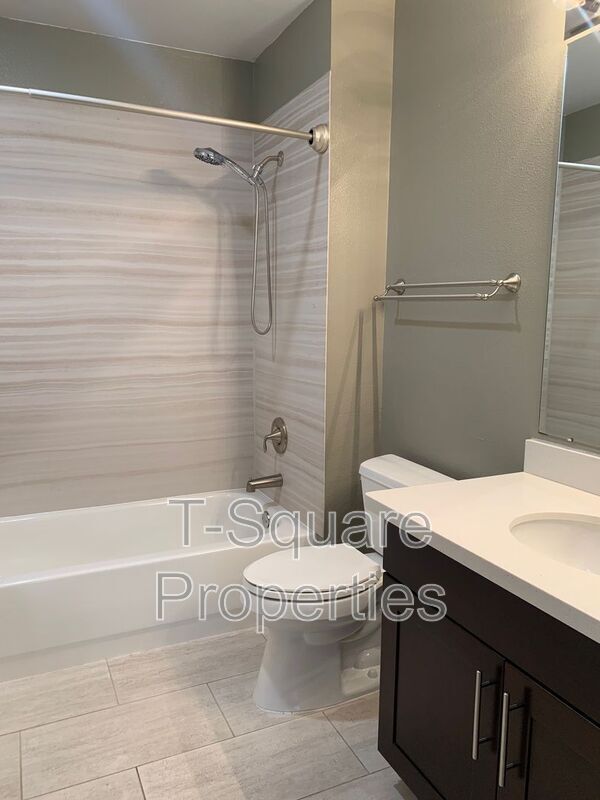 Building Photo - 15300 112th Ave NE