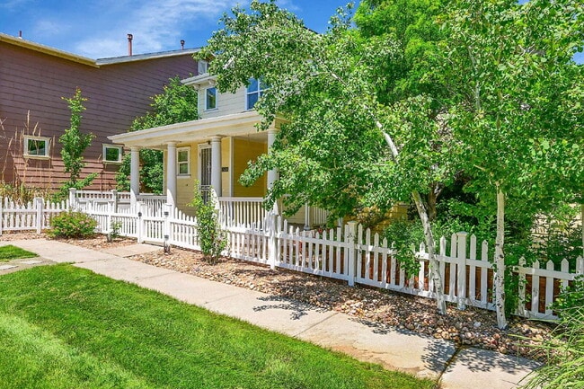 Building Photo - $2,925.00 - 3 Beds, 2.5 Baths Single Famil...