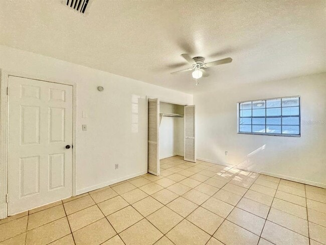 Building Photo - 1302 E New Orleans Ave