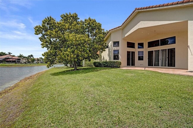 Building Photo - 10800 Haydn Dr