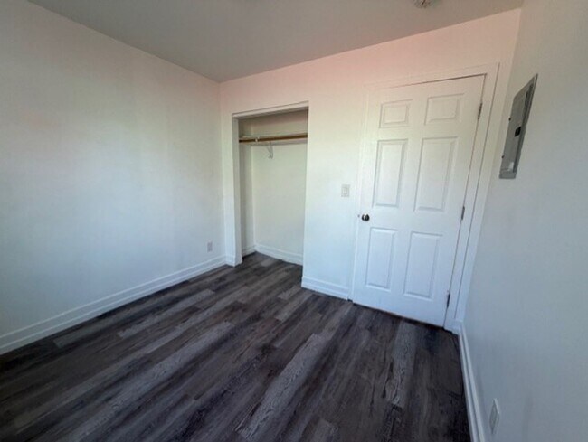 Building Photo - 3320 W 66th St