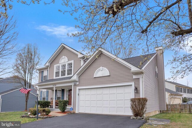 Building Photo - 15728 Beau Ridge Dr