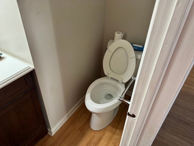 Building Photo - 49 Harvard Rd