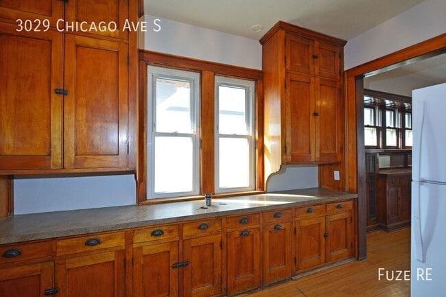 Building Photo - 3029 Chicago Ave