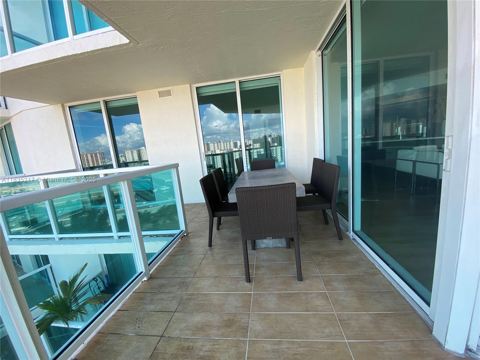 Building Photo - 150 Sunny Isles Blvd
