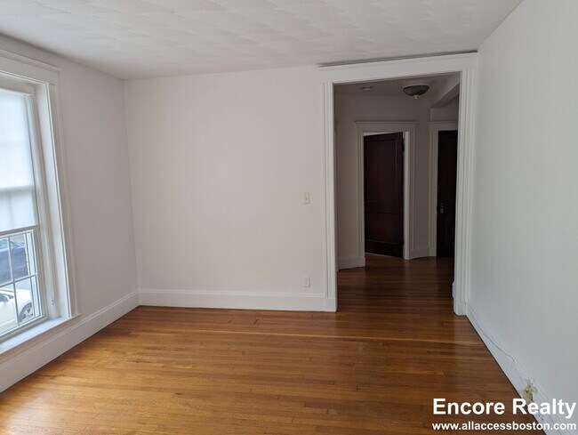 Building Photo - 120 Summer St