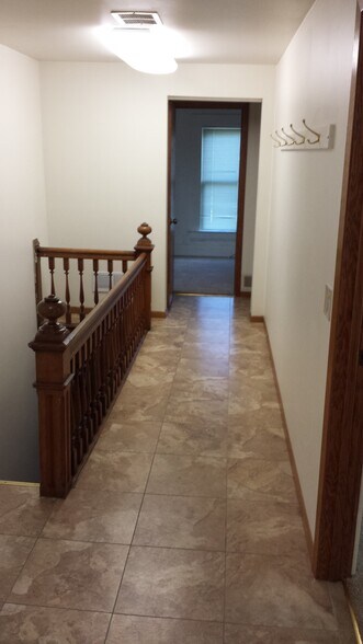 Building Photo - 906 Vine St