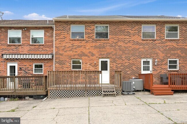 Building Photo - 34 Kelmar Ave