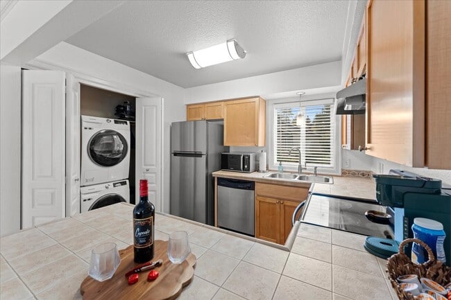 Building Photo - 1938 NW 143rd Ave