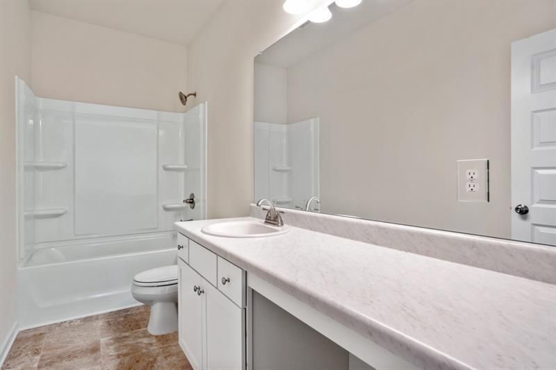 Building Photo - 196 Marion Dr