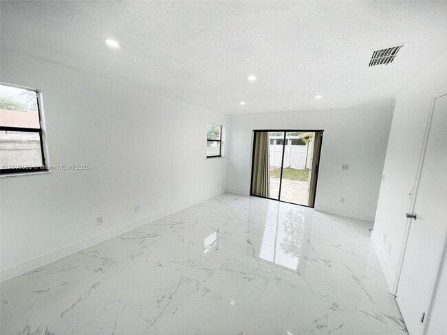 Building Photo - 7941 NW 50th St