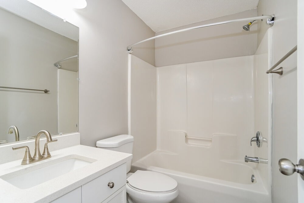 Building Photo - 5966 Cougar Ln