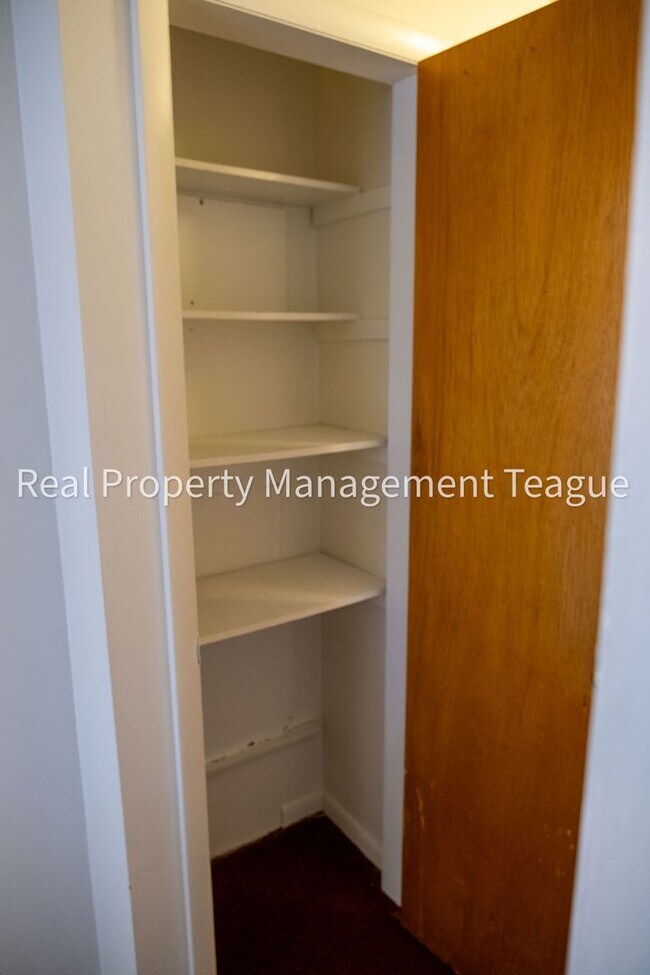 Building Photo - 6 Indiana Ave