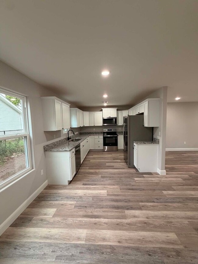 Building Photo - COMING SOON: Be the first to live in this beautiful brand-new 3 bedroom, 2 bathroom home located ...