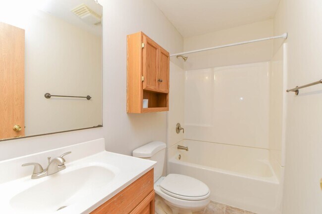 Building Photo - 4405 W Antelope Dr