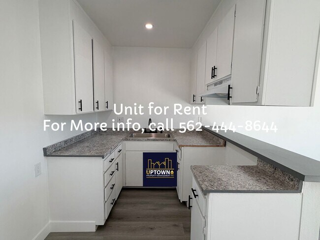 Building Photo - Breed Apartments