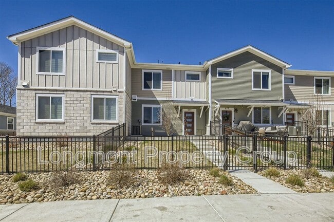 Building Photo - 679 Stonebridge Dr