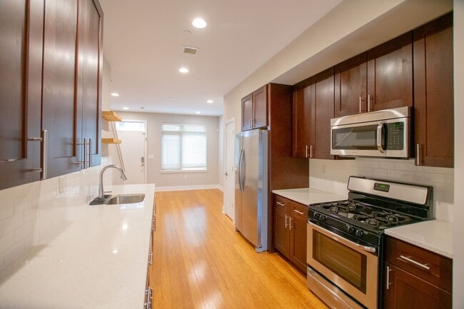 Building Photo - Modern & Efficient Point Breeze Townhome!