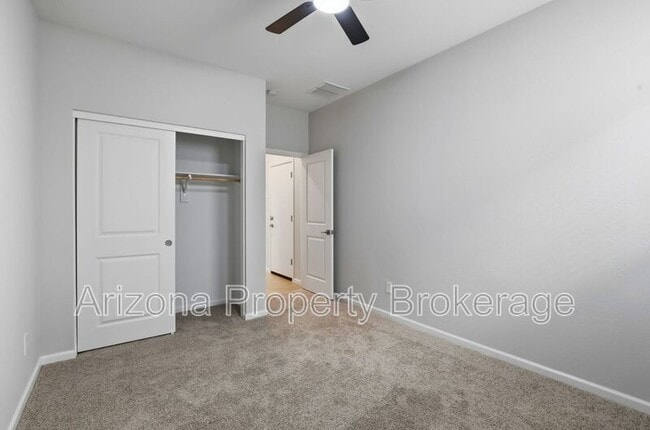 Building Photo - 17232 W Paraiso Ln