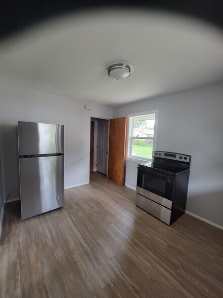 Building Photo - 1248 N Ringold St