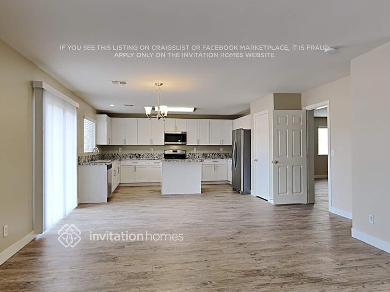 Building Photo - 2506 Paradise Isle Ave