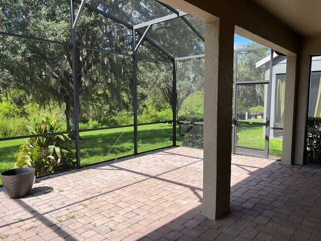 Building Photo - Stunning Windermere Home in Gated Communit...