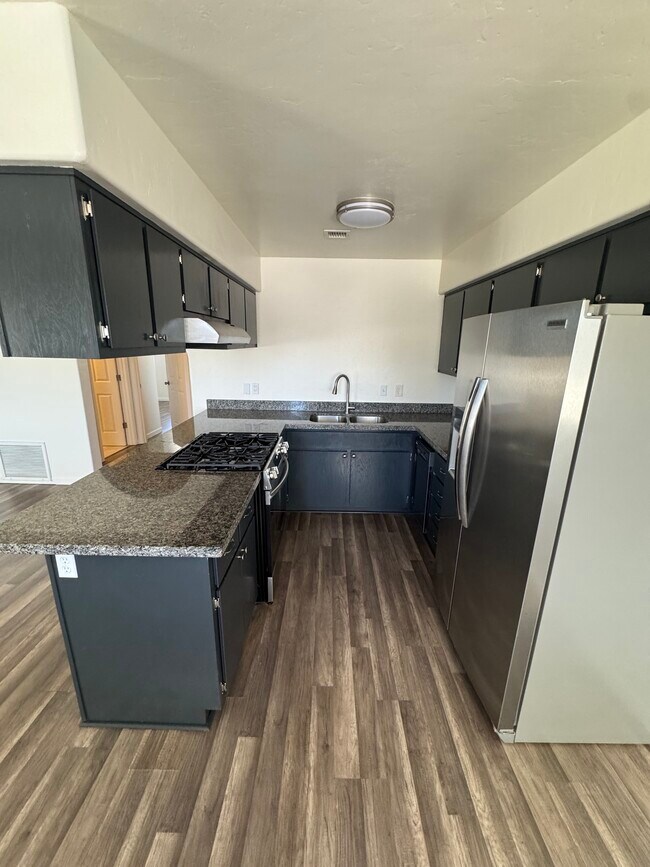 Building Photo - 8440 E Greg Ct