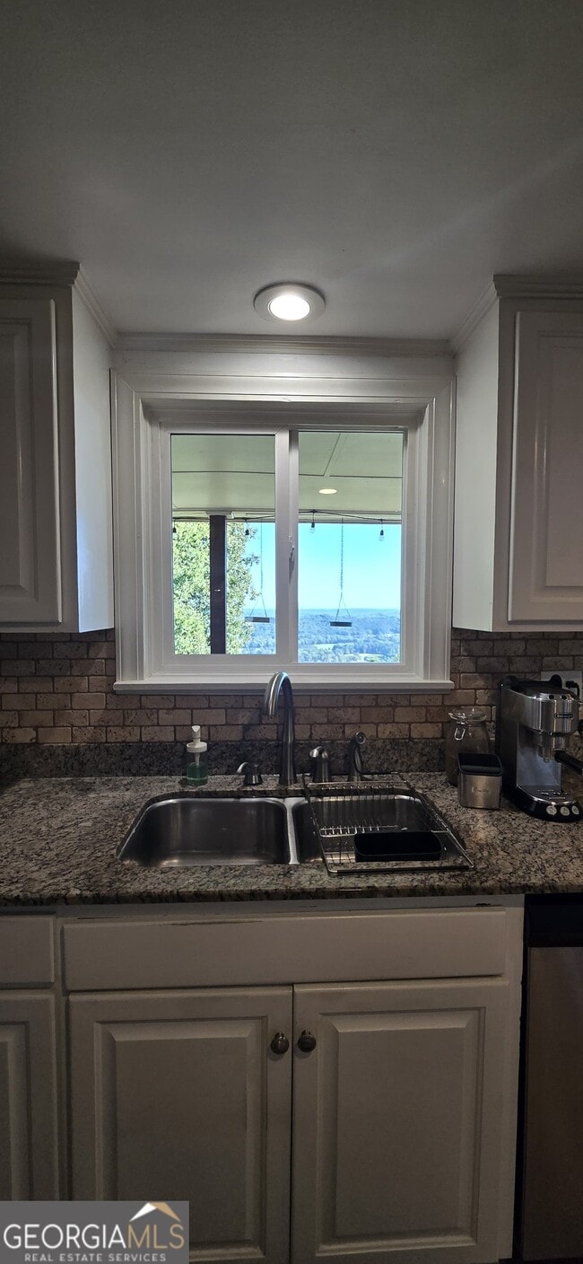 Building Photo - 421 Mt Alto Rd SW