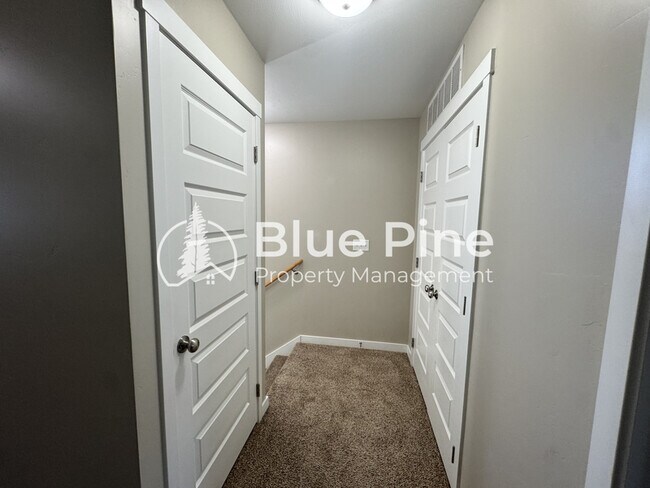 Building Photo - 2829 Murwood