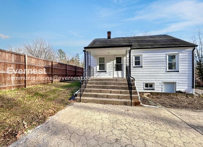 Building Photo - 14535 Long Branch Rd