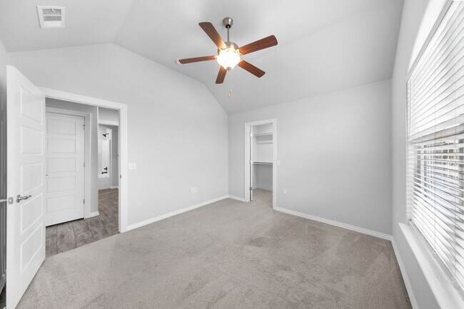 Building Photo - 4559 W Barhem Dr