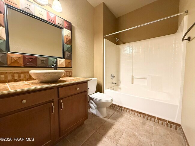 Building Photo - 2207 Sequoia Dr