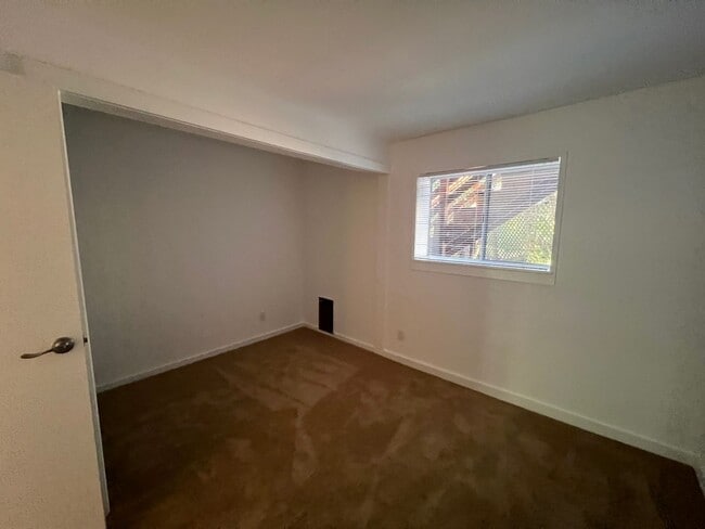 Building Photo - FOUR BEDROOM THREE BATH PLUS OFFICE UPDATE...