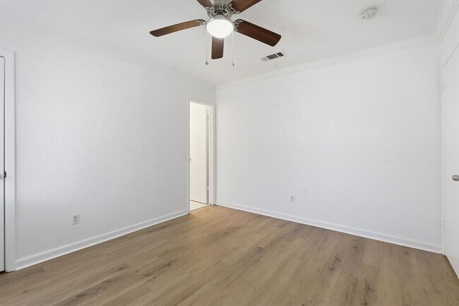 Building Photo - 7717 Elderberry Dr