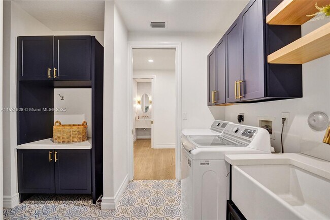 Building Photo - 2474 Provence Cir