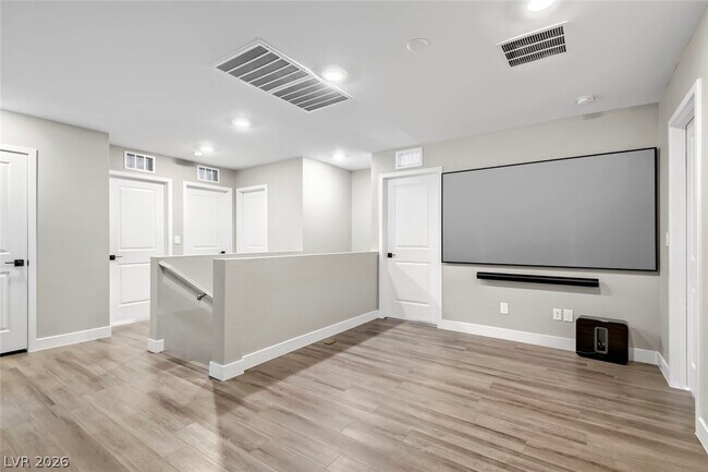 Building Photo - 7110 Cass Ave