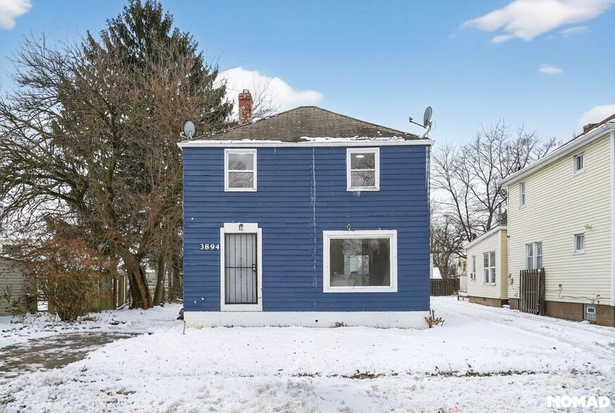 Building Photo - 3894 E 144th St