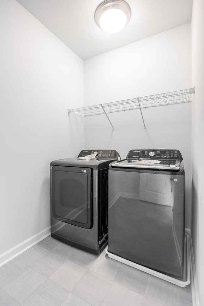 Building Photo - Beautiful 3 Bedroom Home on Corner Lot in ...