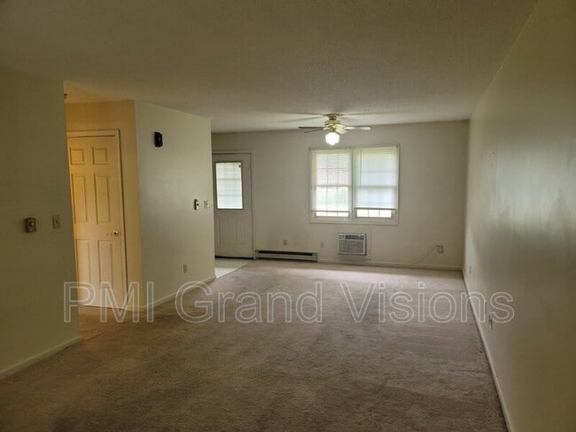 Building Photo - 1305 18th St
