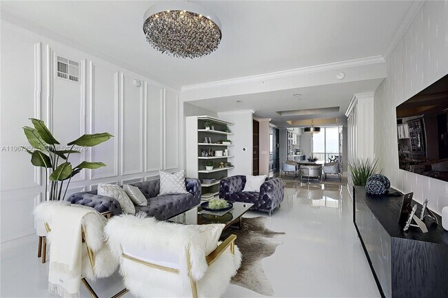 Building Photo - 18101 Collins Ave