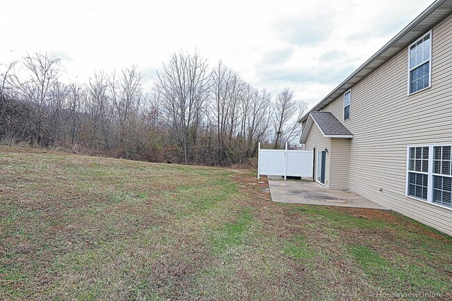 Building Photo - 2850/2852 Larkspur