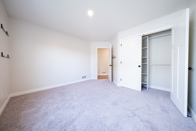 Building Photo - 17318 Encina Path