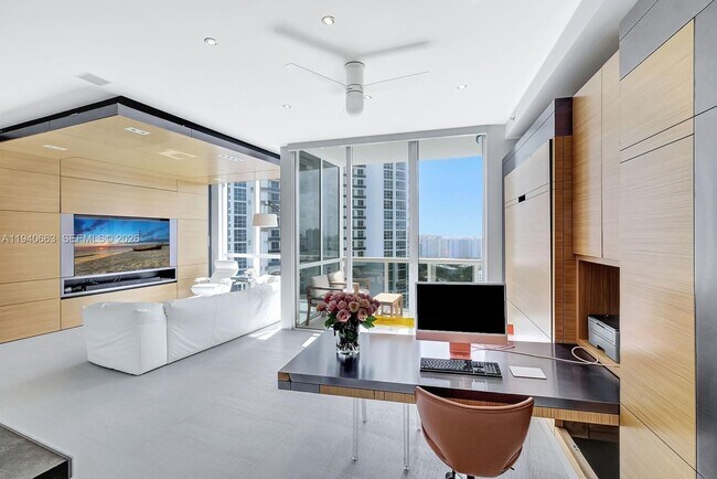 Building Photo - 18201 Collins Ave