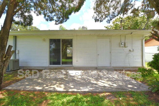 Building Photo - 4615 San Antonio Dr
