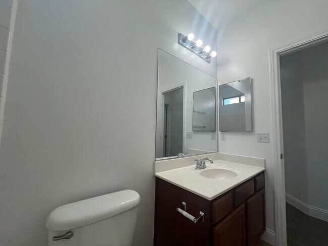 Building Photo - Stylish single-story living with 3 bedrooms, 2 baths, plus a versatile den — 1,489 sq ft of comfo...