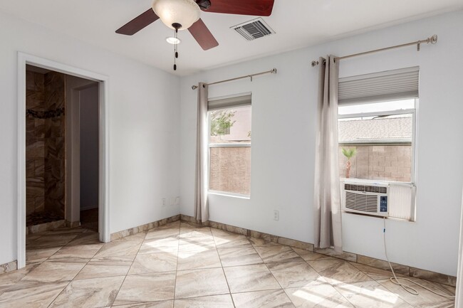 Building Photo - Single Level Pool Home Available Now