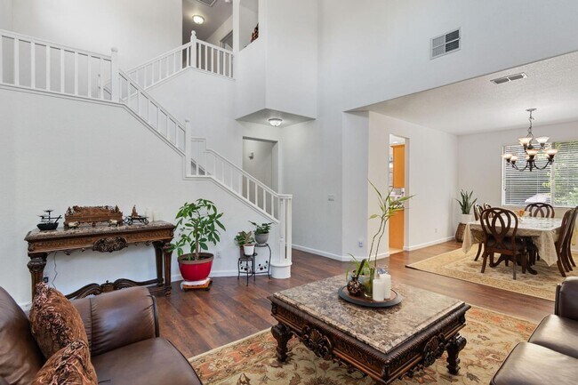 Building Photo - Beautiful Four Bedroom in Folsom
