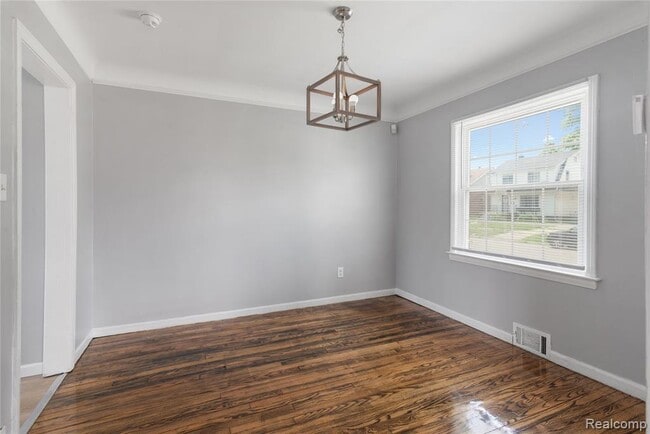 Building Photo - 4196 Buckingham