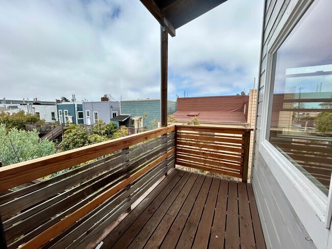 Building Photo - 3220B 23rd St
